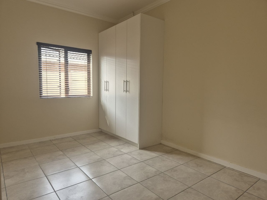 To Let 2 Bedroom Property for Rent in Sonstraal Heights Western Cape